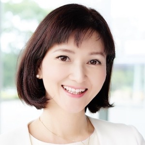 山下 エミリ