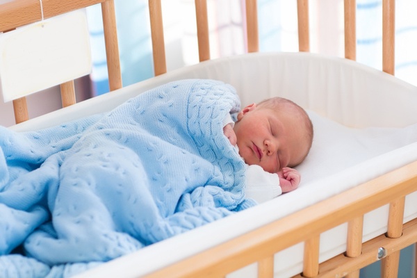 乳幼児の育児・子育てで悩む原因や理由とは